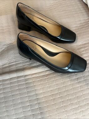 Naturalizer Black Patent Low Block Heel Pumps